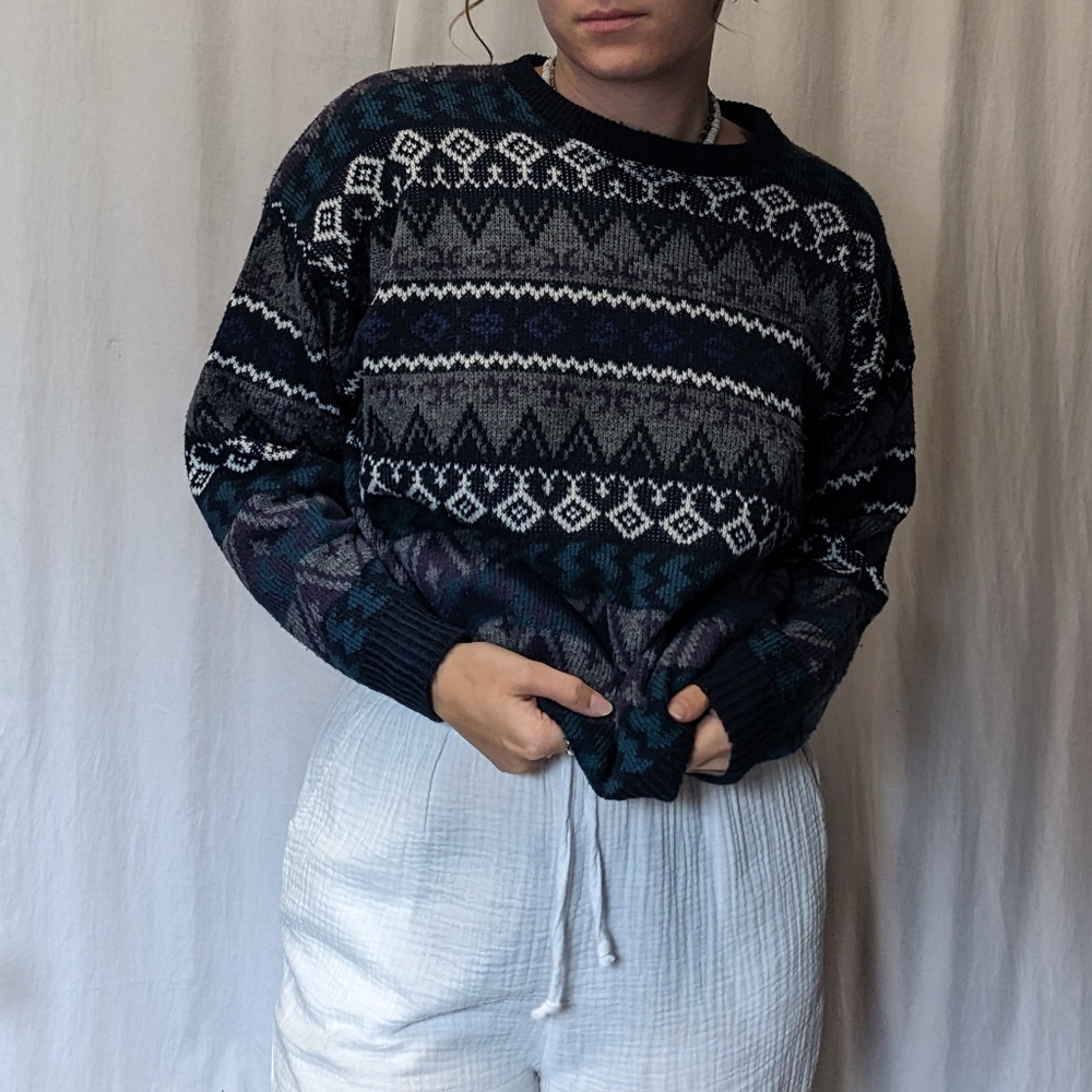 Vintage Club International Sweater